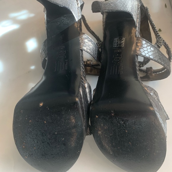 Pelle Moda bronze snake print 4.5 inch heels size 8.5 - Picture 4 of 4